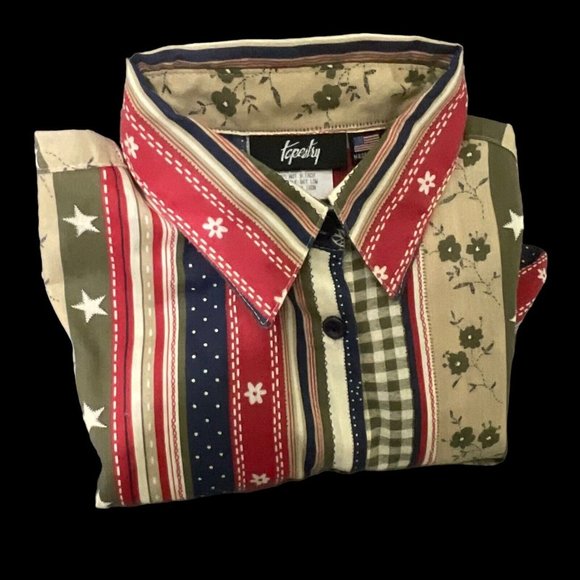 Tapestry Woman’s USA Patriotic Print Button Up Shirt Size Small Multi Color - Picture 9 of 9